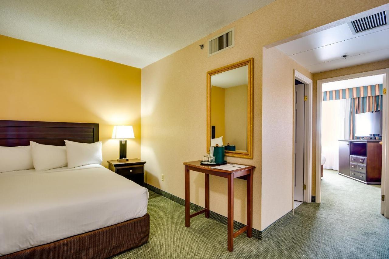 Sawridge Inn And Conference Centre Edmonton South Exteriér fotografie